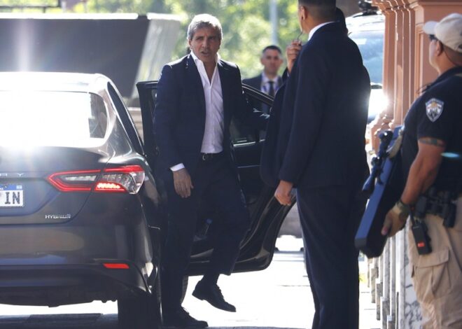 En medio del derrumbe de patentamientos de 0Km, Peugeot paraliza un mes su planta de El Palomar En medio del derrumbe de patentamientos de 0Km, Peugeot paraliza un mes su planta de El Palomar