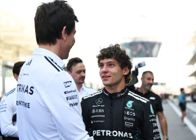 Wolff no habría podido afrontar la presión de Antonelli: "Era un idiota a los 19 años" Wolff no habría podido afrontar la presión de Antonelli: "Era un idiota a los 19 años"
