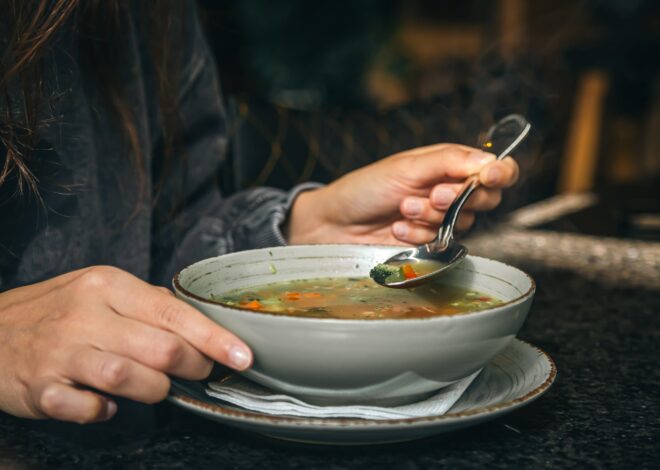 Cómo preparar una “sopa depurativa” para comer en enero Cómo preparar una “sopa depurativa” para comer en enero