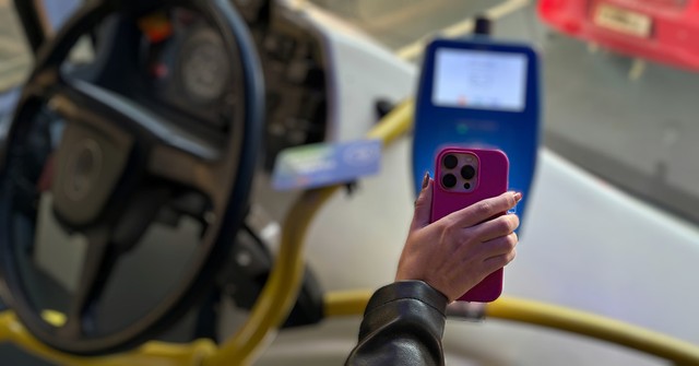 ¿Pagás el coletivo y el subte en enero? el truco legal para viajar gratis que bancos no promocionan.