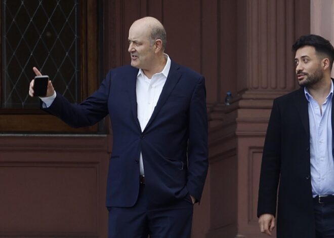 El gobierno escala la pelea con Techint: "Caños más caros es menos inversión y empleo" El gobierno escala la pelea con Techint: "Caños más caros es menos inversión y empleo"