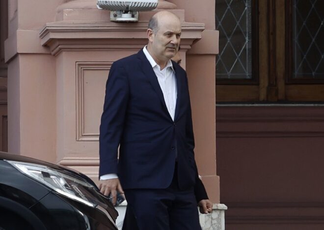 Sturzenegger choca con el Banco Central porque habilita a Galperín el pago de sueldos vía Mercado Pago