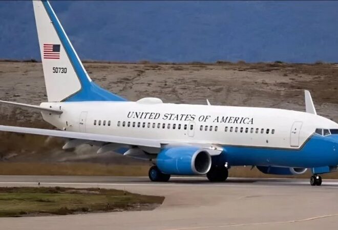 Preocupación en la Armada por la llegada de un avión militar de EEUU a Ushuaia Preocupación en la Armada por la llegada de un avión militar de EEUU a Ushuaia