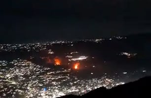 Tensión en Venezuela: reportan explosiones y aviones sobrevolando Caracas