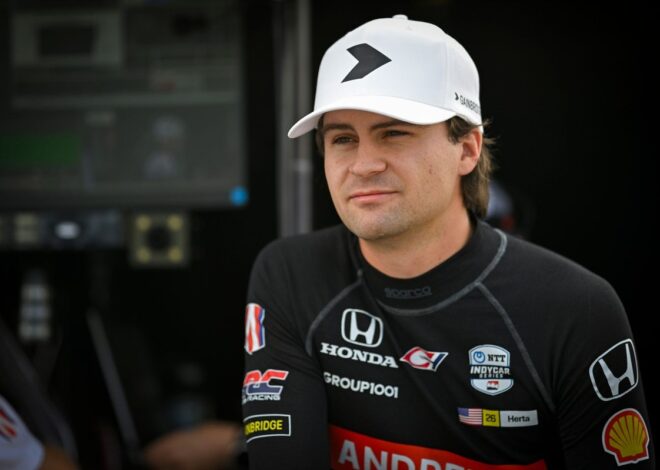 Cadillac F1 afirma que "no hay competencia" entre Colton Herta y Zhou Guanyu