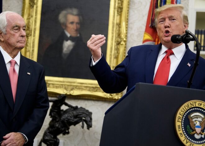 Donald Trump firma una orden ejecutiva que confirma la carrera de IndyCar en Washington Donald Trump firma una orden ejecutiva que confirma la carrera de IndyCar en Washington