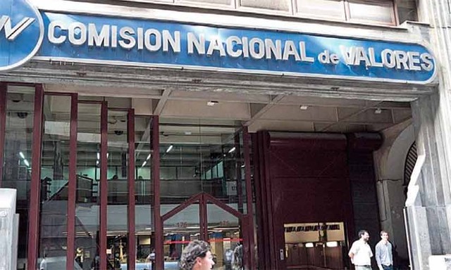 La CNV reglamentó el procedimiento para el cambio de régimen de oferta pública