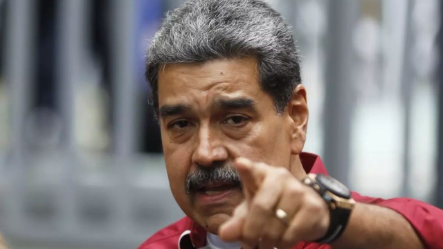 Suiza deja bajo custodia casi u$s900 millones vinculados a Nicolás Maduro