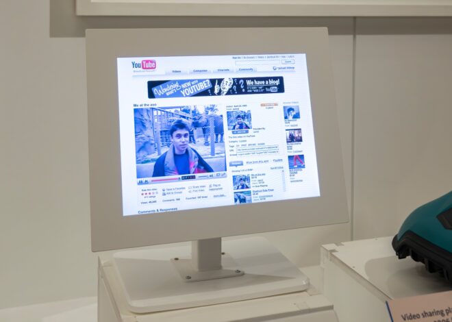 El primer video de YouTube se convierte en pieza de museo al ingresar en la colección del Victoria & Albert de Londres El primer video de YouTube se convierte en pieza de museo al ingresar en la colección del Victoria & Albert de Londres