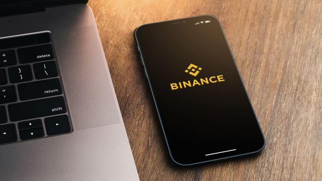 Binance lanza sus canales oficiales de WhatsApp para América Latina