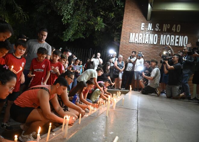“Sorpresa”: cómo fue el ataque a tiros y asesinato de un alumno en una escuela de Santa Fe, según los testigos “Sorpresa”: cómo fue el ataque a tiros y asesinato de un alumno en una escuela de Santa Fe, según los testigos