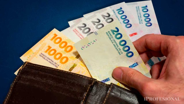 Los bancos ya pueden descontar cuotas de préstamos directo del sueldo y esperan que bajen las tasas