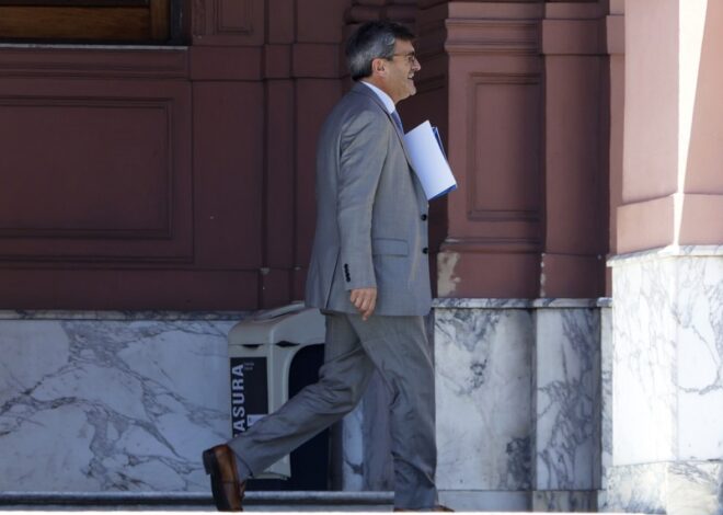 La UIA endurece el tono contra Milei tras el ataque a Rocca desde Wall Street La UIA endurece el tono contra Milei tras el ataque a Rocca desde Wall Street