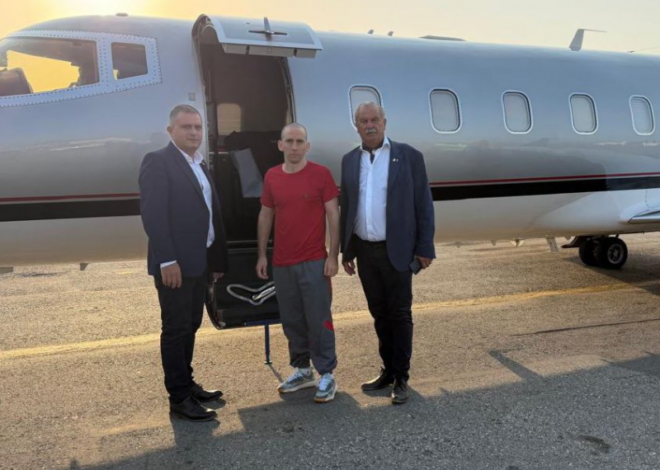 Claudio "Chiqui" Tapia consiguió que Venezuela libere al gendarme Nahuel Gallo Claudio "Chiqui" Tapia consiguió que Venezuela libere al gendarme Nahuel Gallo