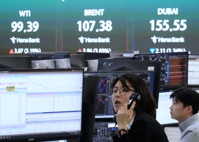 Vuelve a subir el petróleo tras un leve descenso por el anuncio de Trump y la Bolsa de Nueva York abrió a la baja