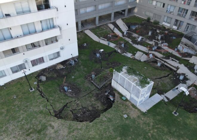 Un arquitecto reveló por qué el pasto fue determinante en el derrumbe de Parque Patricios y deslizó que “pijotearon” Un arquitecto reveló por qué el pasto fue determinante en el derrumbe de Parque Patricios y deslizó que “pijotearon”