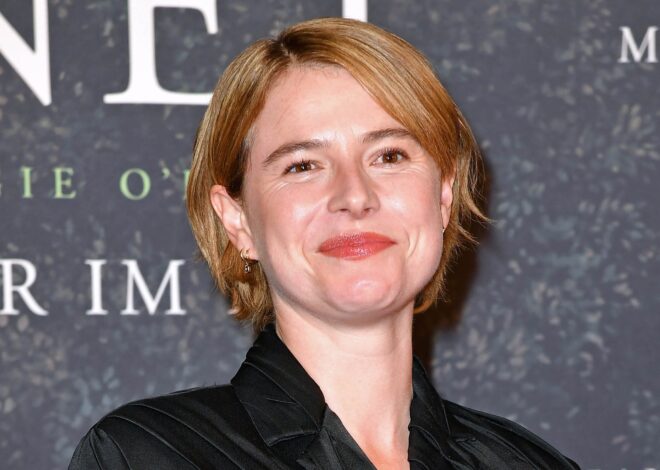 La historia de amor de Jessie Buckley, la favorita de los Oscar: una cita a ciegas, un ultimátum y una hija en común La historia de amor de Jessie Buckley, la favorita de los Oscar: una cita a ciegas, un ultimátum y una hija en común