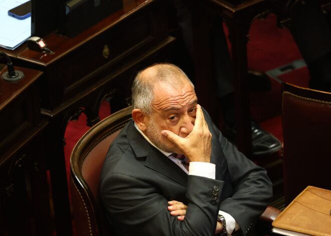 Luis Juez apuntó contra Villarruel por el aumento de los senadores: “No quiero que me digan dónde donar la plata” Luis Juez apuntó contra Villarruel por el aumento de los senadores: “No quiero que me digan dónde donar la plata”