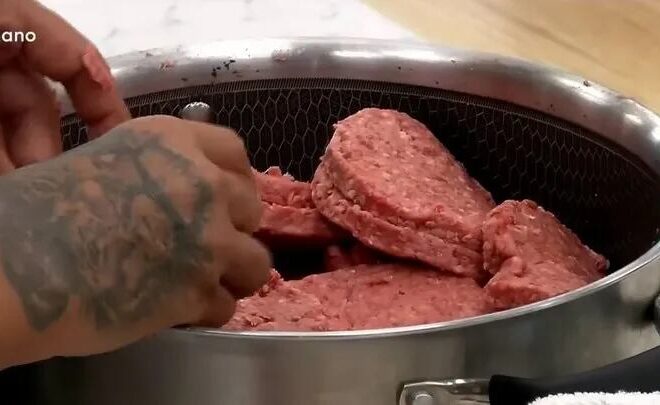 Intoxicación masiva en Gran Hermano: una participante cocinó albóndigas y hay varios afectados Intoxicación masiva en Gran Hermano: una participante cocinó albóndigas y hay varios afectados