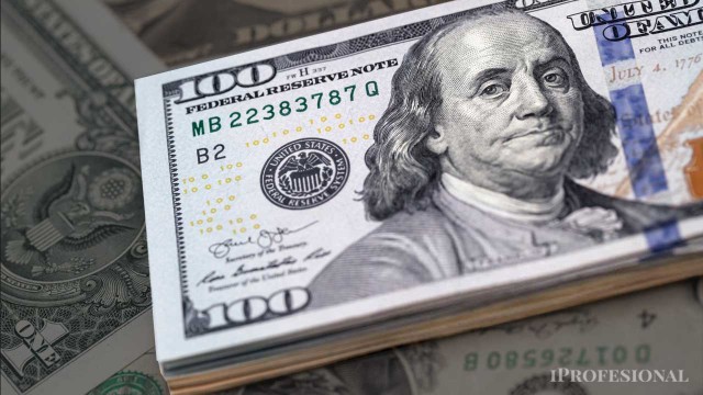 El dólar oficial pegó un salto de 20 pesos y anotó su mayor avance desde marzo