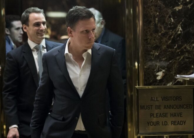 Peter Thiel le ofreció a Milei una arquitectura de poder para gobernar con los datos de la SIDE Peter Thiel le ofreció a Milei una arquitectura de poder para gobernar con los datos de la SIDE