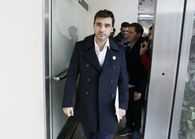 Nacho Torres consiguió USD 650 millones y Chubut vuelve a los mercados después de una década Nacho Torres consiguió USD 650 millones y Chubut vuelve a los mercados después de una década