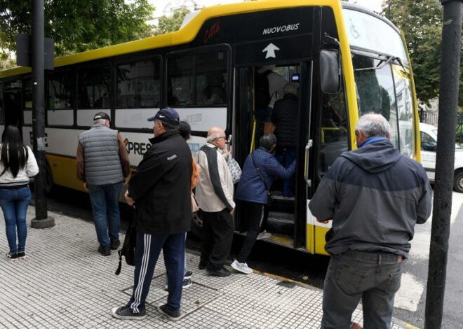 El caos de los colectivos se espiraliza en toda la provincia y hay riesgo de un paro total El caos de los colectivos se espiraliza en toda la provincia y hay riesgo de un paro total