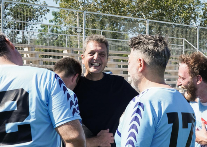 Massa se mostró en un partido de fútbol con intendentes peronistas y agitó versiones de una candidatura Massa se mostró en un partido de fútbol con intendentes peronistas y agitó versiones de una candidatura