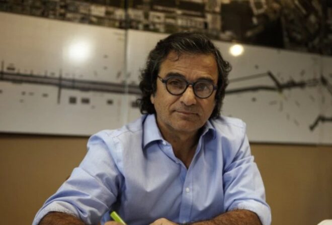 Echaron al funcionario de Caputo que no declaró departamentos, pero sigue Adorni Echaron al funcionario de Caputo que no declaró departamentos, pero sigue Adorni