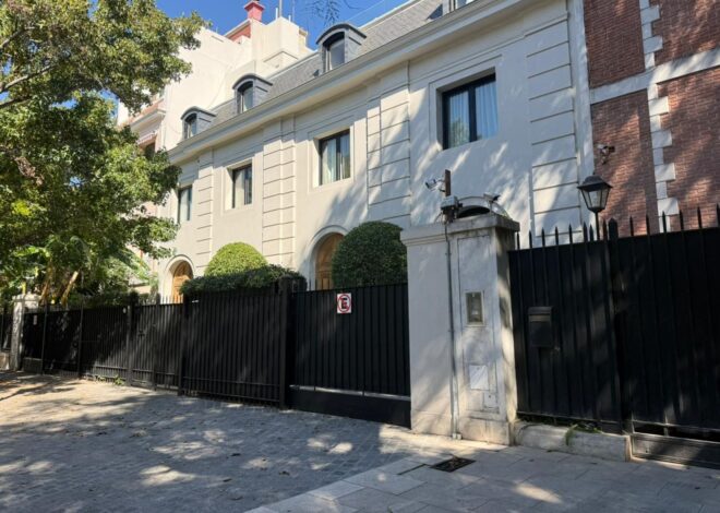Peter Thiel, magnate tecnológico: compró una casa en el barrio más exclusivo de Buenos Aires y pagó un precio récord Peter Thiel, magnate tecnológico: compró una casa en el barrio más exclusivo de Buenos Aires y pagó un precio récord