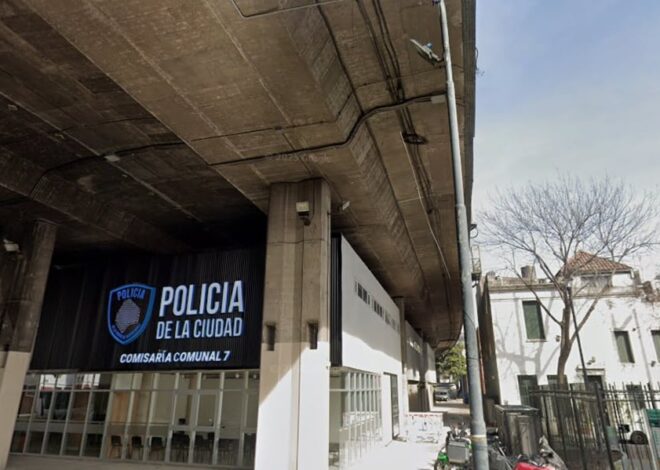 Un policía de la Ciudad murió luego de que se le cayera encima un cartel de la autopista 25 de Mayo