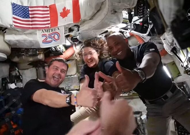 Christina Koch, astronauta del Artemis II: “Es maravilloso escuchar de nuevo de la tierra; siempre la elegiremos” Christina Koch, astronauta del Artemis II: “Es maravilloso escuchar de nuevo de la tierra; siempre la elegiremos”