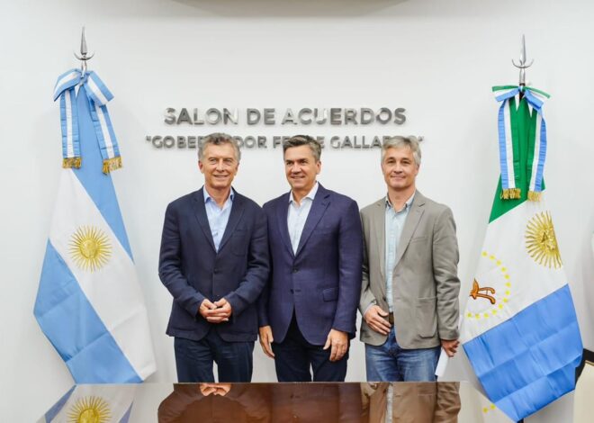 Macri comenzó en Chaco su gira nacional con un mensaje al Gobierno: “Jamás vamos a cuestionar el rumbo” Macri comenzó en Chaco su gira nacional con un mensaje al Gobierno: “Jamás vamos a cuestionar el rumbo”