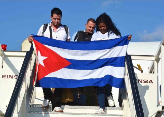 La encrucijada de los médicos cubanos que trabajan en misiones fuera de su país: ¿volverán a pesar de la crisis? La encrucijada de los médicos cubanos que trabajan en misiones fuera de su país: ¿volverán a pesar de la crisis?