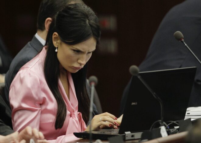Escándalo en Italia: indultan a Nicole Minetti, la mujer que organizaba fiestas de Berlusconi y está en pareja con un empresario poderoso de Punta del Este Escándalo en Italia: indultan a Nicole Minetti, la mujer que organizaba fiestas de Berlusconi y está en pareja con un empresario poderoso de Punta del Este