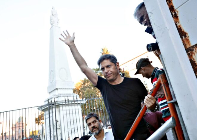 Axel Kicillof busca hacer pie en las universidades y también en ese ámbito deberá convivir con La Cámpora