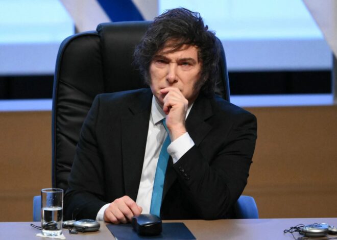 Javier Milei y sus medidas, en vivo: el apoyo a Adorni y las reacciones por los créditos hipotecarios del Banco Nación Javier Milei y sus medidas, en vivo: el apoyo a Adorni y las reacciones por los créditos hipotecarios del Banco Nación