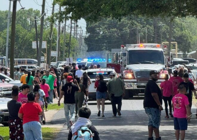 Un hombre atropelló a 15 personas en el Festival Año Nuevo Lao de Estados Unidos Un hombre atropelló a 15 personas en el Festival Año Nuevo Lao de Estados Unidos