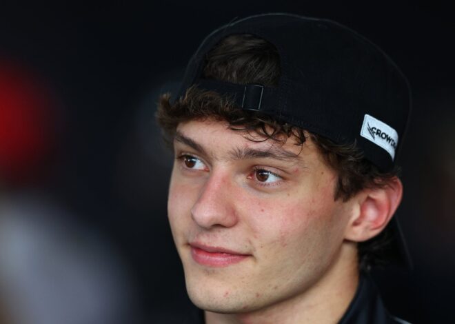 Antonelli admite que Mercedes no solucionará el problema de las arrancadas hasta Canadá Antonelli admite que Mercedes no solucionará el problema de las arrancadas hasta Canadá
