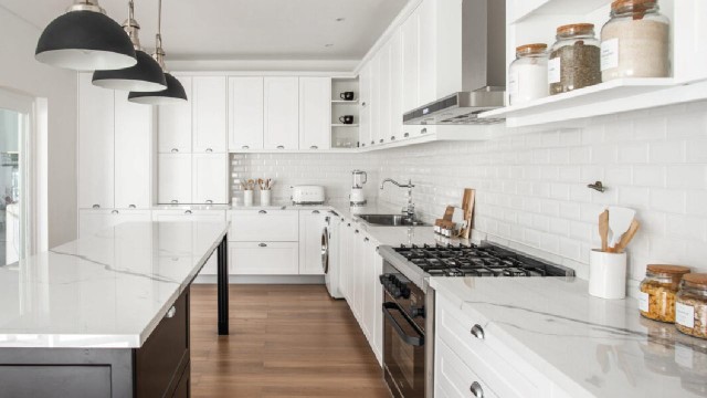Cuánto cuesta remodelar un baño o la cocina que puede aumentar hasta 15% el valor de la propiedad