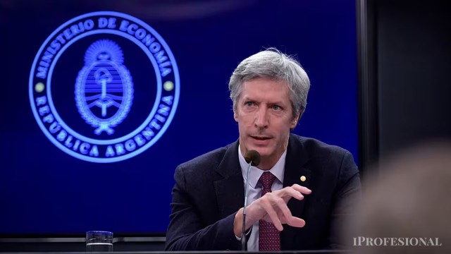El BCRA reveló que levantar el CEPO al DÓLAR para empresas no es prioridad El BCRA reveló que levantar el CEPO al DÓLAR para empresas no es prioridad