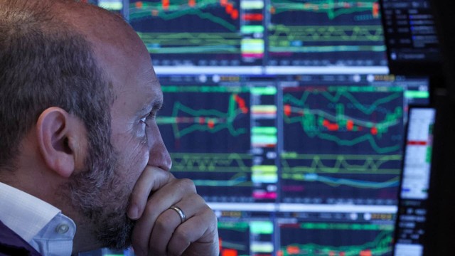 Fuerte caída de Mercado Libre en Wall Street y riesgo país baja a 515 puntos