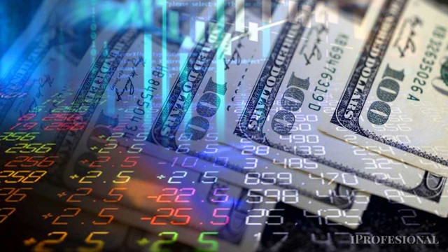 "Gurúes" que más aciertan en la City revelan qué precio prevén para el dólar los próximos meses