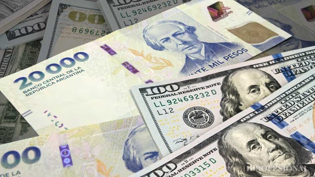 El "súper peso" se fortalece frente al dólar y el tipo de cambio real se ubica en niveles de 2017