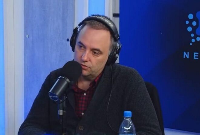 Mensaje envenenado de Adorni a Milei: "Pegarme a mí es lastimarlo a él" Mensaje envenenado de Adorni a Milei: "Pegarme a mí es lastimarlo a él"