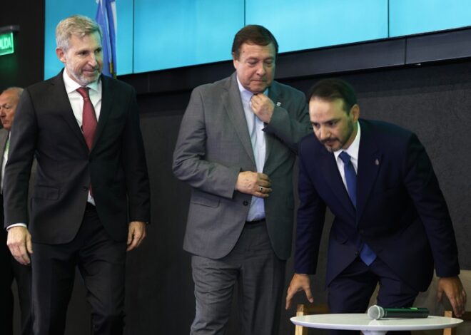 Milei bajó obras claves de las provincias aliadas, pero los gobernadores mantienen silencio Milei bajó obras claves de las provincias aliadas, pero los gobernadores mantienen silencio
