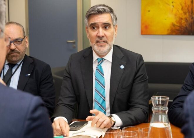 El segundo de Quirno busca refugio en la embajada de Suiza y choca con Foradori El segundo de Quirno busca refugio en la embajada de Suiza y choca con Foradori