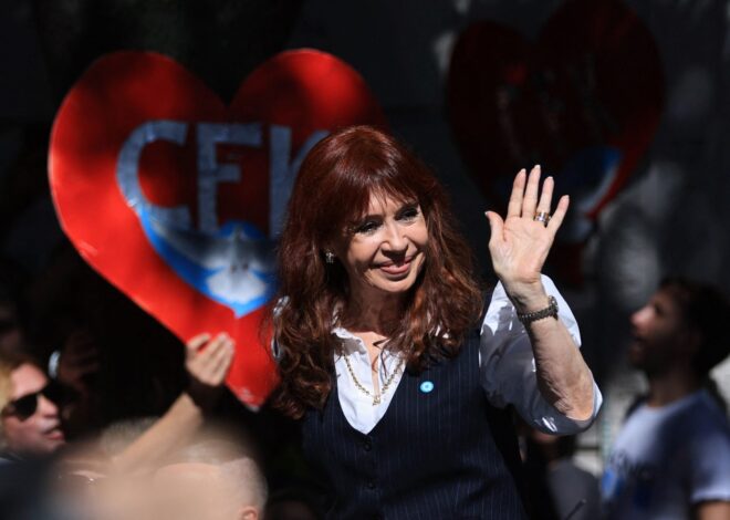 Revés para Cristina Kirchner y sus hijos: la Cámara de Casación confirmó el decomiso de sus bienes Revés para Cristina Kirchner y sus hijos: la Cámara de Casación confirmó el decomiso de sus bienes