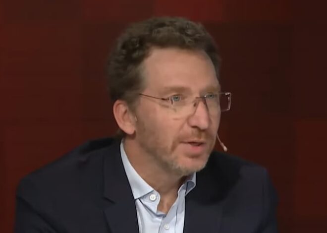 Alejandro Catterberg, analista político: “Tenerlo a Adorni es un dolor de cabeza, pero sacarlo podría generar otro” Alejandro Catterberg, analista político: “Tenerlo a Adorni es un dolor de cabeza, pero sacarlo podría generar otro”