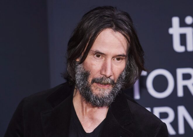 Keanu Reeves pidió a la Justicia que tenga “clemencia” con el director que destinó millones de dólares de Netflix para uso personal Keanu Reeves pidió a la Justicia que tenga “clemencia” con el director que destinó millones de dólares de Netflix para uso personal